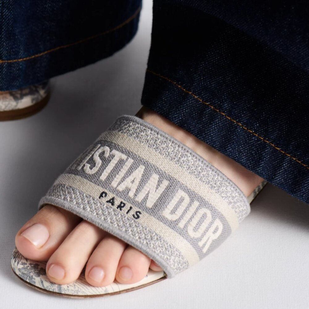 Dior Dway Slides Gray Cream Logo Sandals EU 40 | Christian Dior Paris Flat Slide